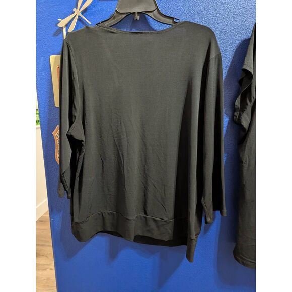 Pair of Plus Size Blouses - Picture 9 of 11